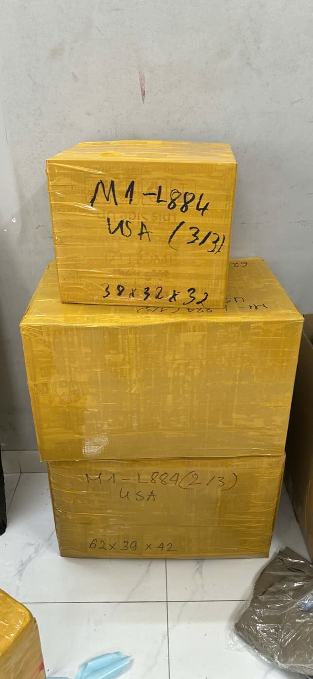 Kiện hàng đóng thùng chắc chắn
