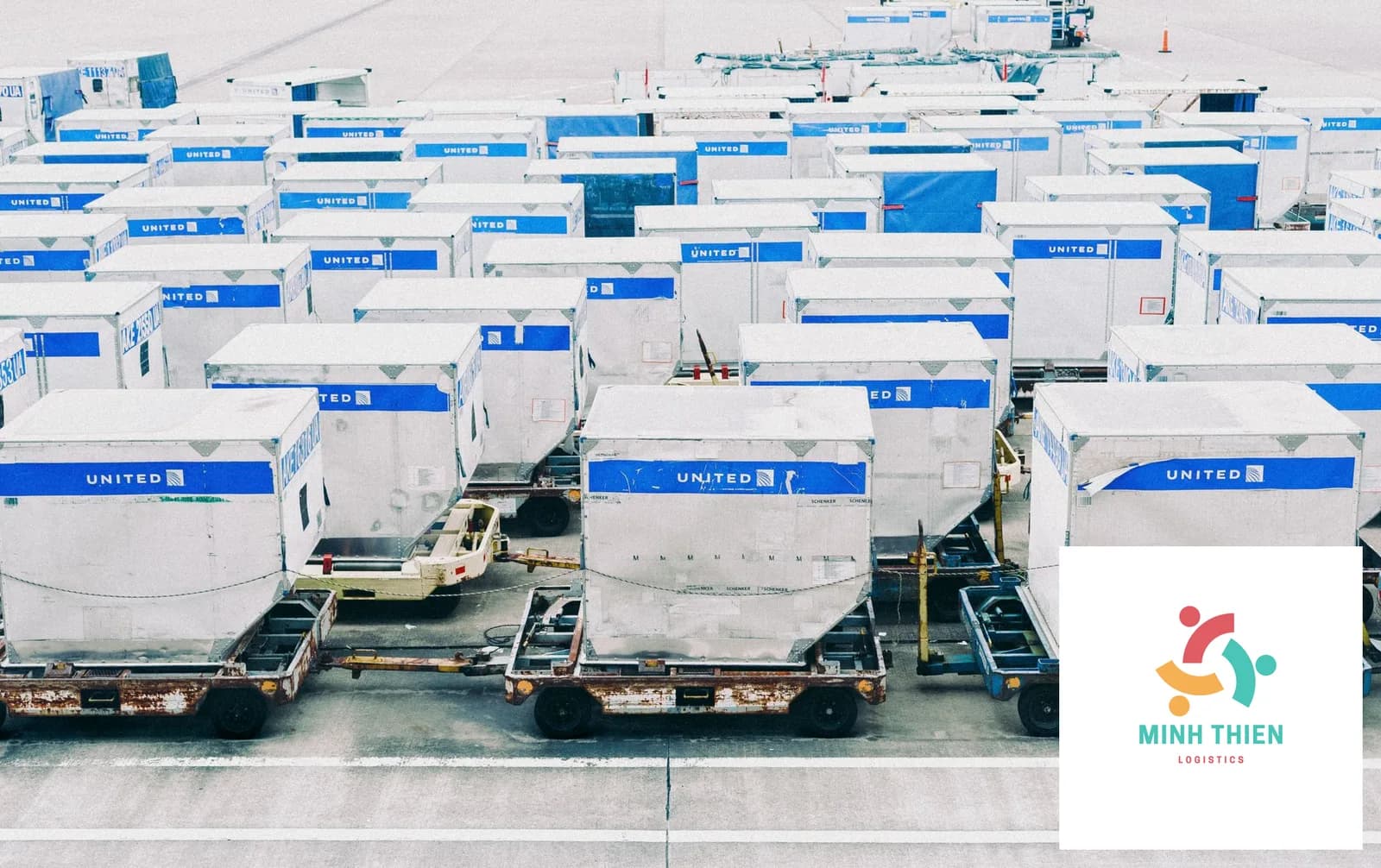Gửi Quần Áo Đi Singapore: Thủ Tục Hải Quan, Thuế GST & Mẹo Đóng Gói
