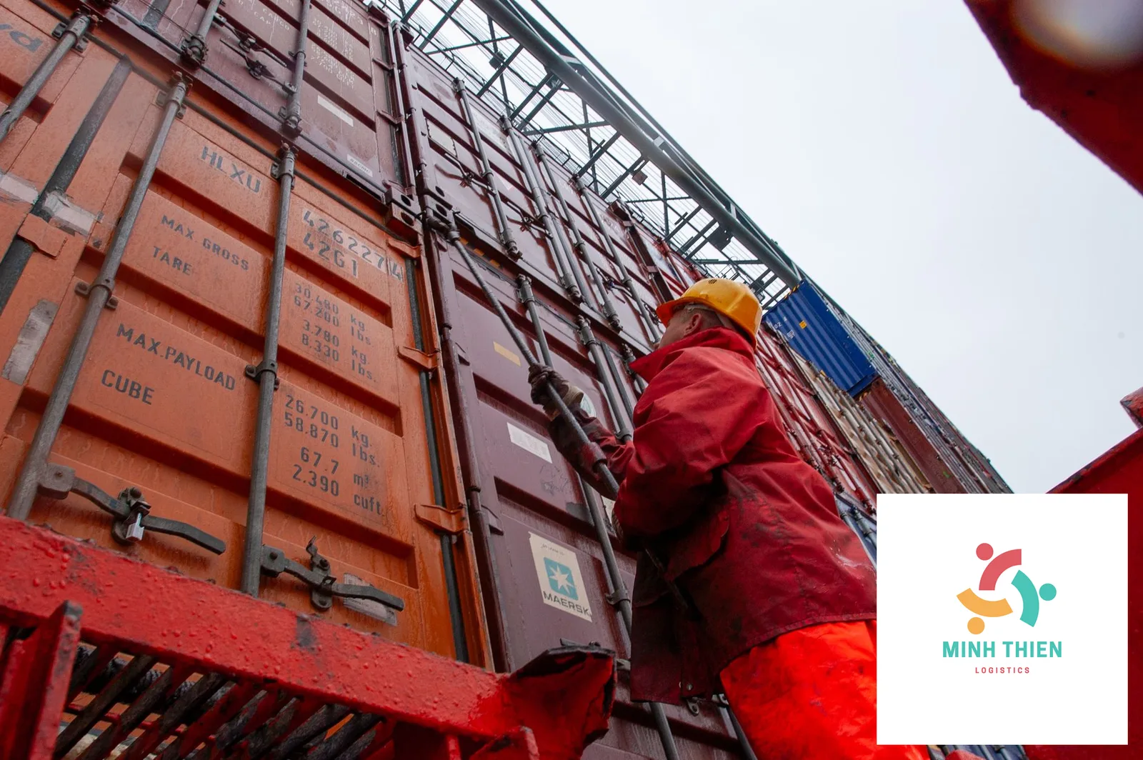 Gửi Yến Sào Đi Canada: Thủ Tục Hải Quan CFIA & Cách Thông Quan 100%